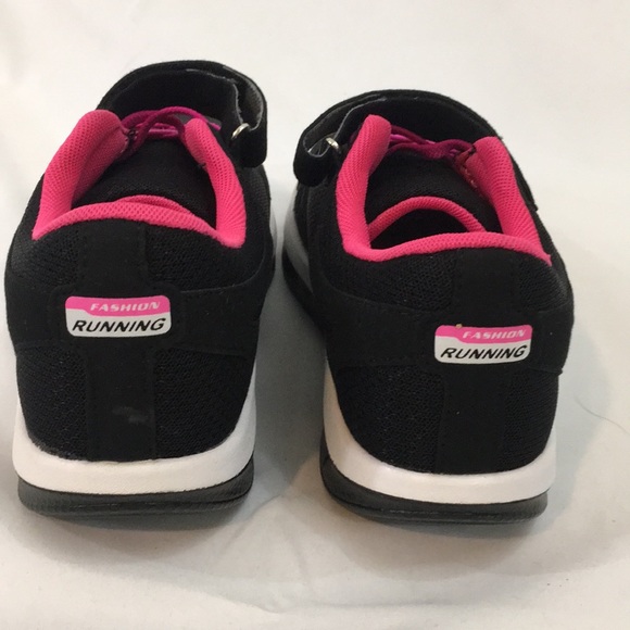Black athletic running shoe Velcro strap size 7 - Picture 2 of 7